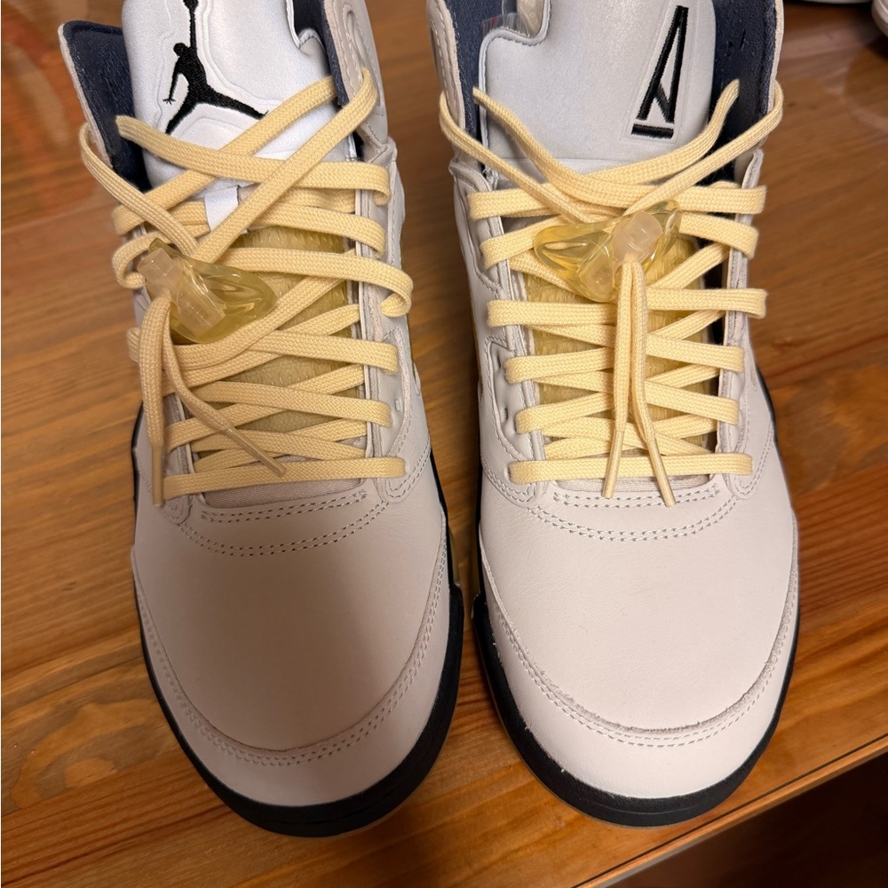 A Ma Maniere x Jordan 5 Retro Dawn White - Picture 2 of 6